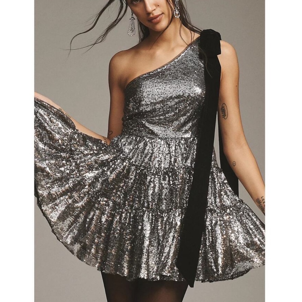 Anthropologie Geisha Designs Silver Sequin One-Shoulder Mini Dress Sz 12 NEW!